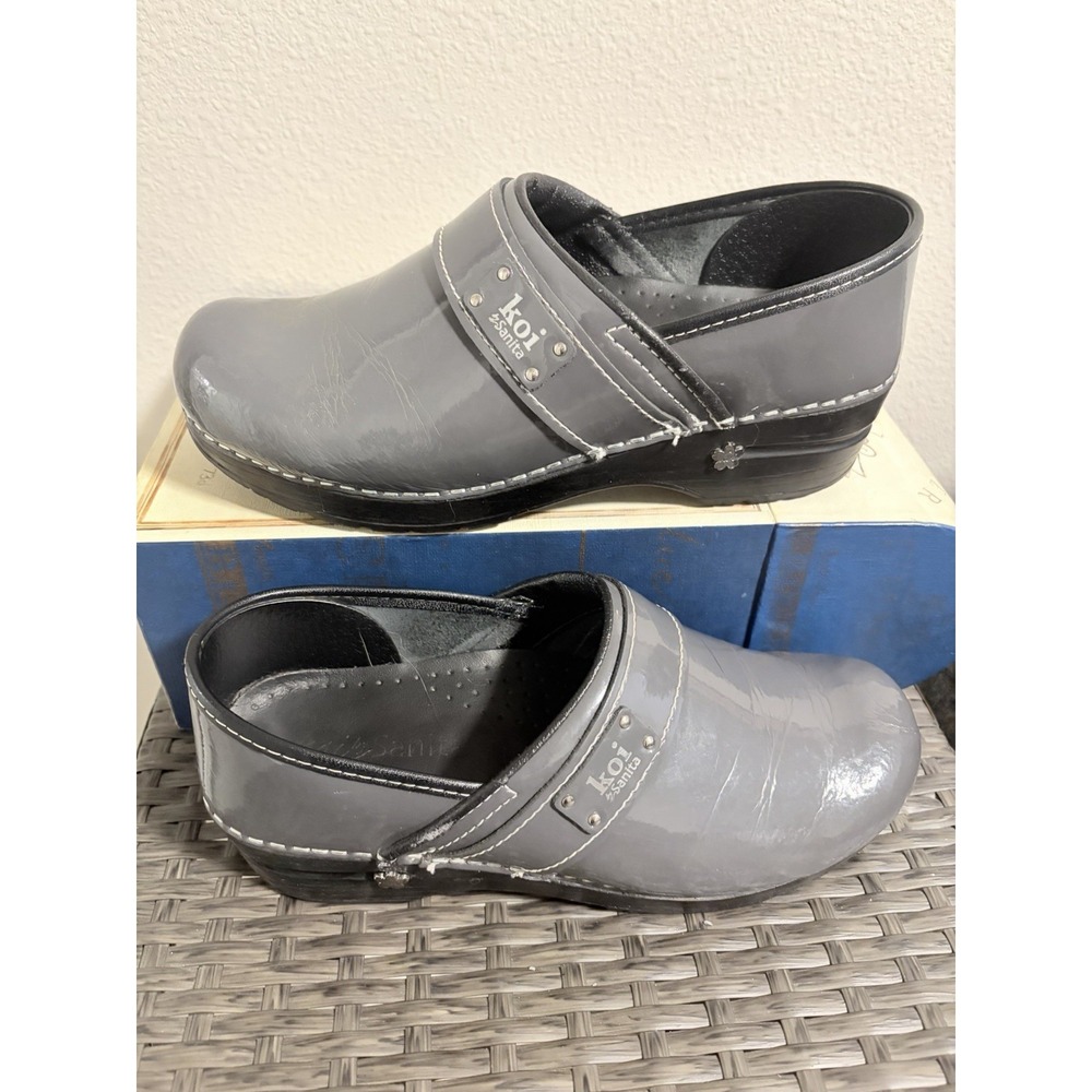 Sanita Koi Professional Gray Patent Leather Clogs Nursing Shoes~Sz 39 EU~US 8.5M